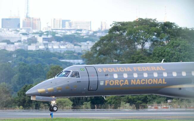 Antes de chegar em Brasília, o avião da Polícia Federal passou em São Paulo e em Minas Gerais. Foto: Pedro França/Futura Press