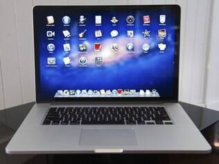 Tela de altíssima resolução é o destaque do novo MacBook Pro, que deve ganhar versão menor na semana que vem