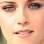 Note como a sombra azul marinho faz o tom amarelo dos olhos de Kristen Stewart se destacar. Foto: Getty Images