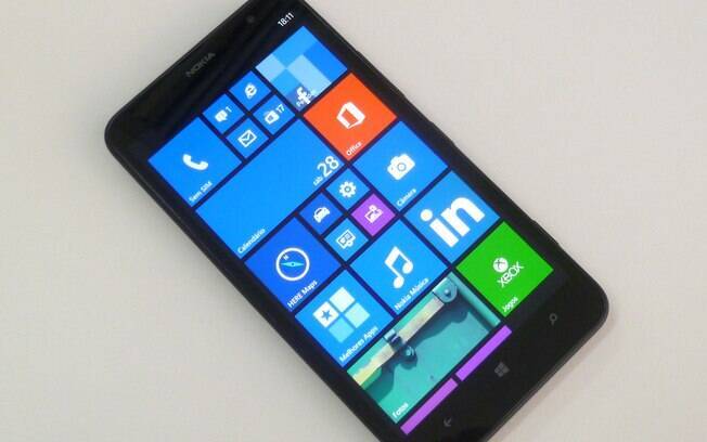 Lumia 1320 tem tela de 6 polegadas - Preço médio de R$ 1.400