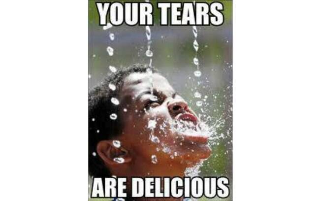 'Suas lágrimas são deliciosas' diz meme, sobre o choro dos tucanos. Foto: Reprodução