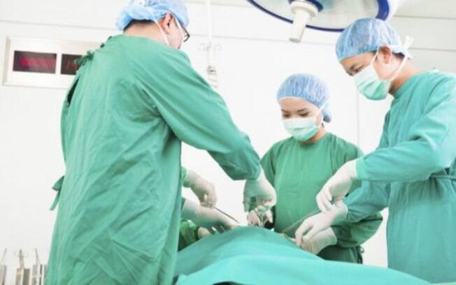 Cirurgia de transplante de pênis envolve riscos de infecção, sangramento e rejeição