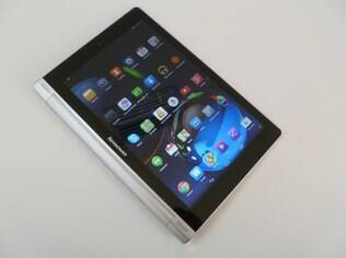 Yoga Tablet 10 tem 16 GB de armazenamento