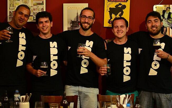 Esq. para direita: Thiago Reis Oliveira, Flávio Athayde, Alex Holanda, Gabriel Mafra e Lucas Tatani