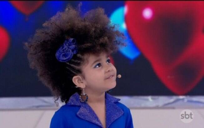 Cabelo de criança negra vira alvo de piada no