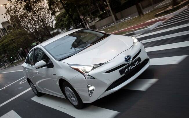 Em sua nova geração, o Toyota Prius é o híbrido mais acessível do País, por R$ 126.600,  um pouco mais que o Corolla Altis