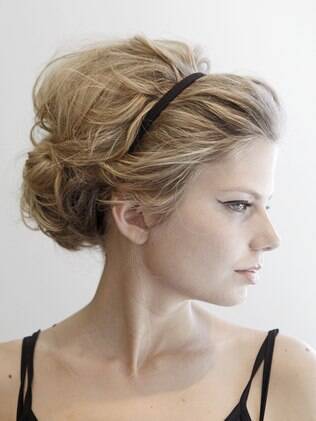 Cabelos retrô estão em alta: aprenda a fazer este penteado estilo Brigitte Bardot