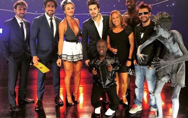 Juju Salimeni ousa no figurino do 'Legendários', que vai ao ar no sábado (9)