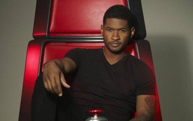 Usher na bancada do 'The Voice'