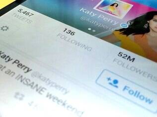Katy Perry, com mais de 52 milhões de seguidores, supera artistas como Rihanna e Britney Spears