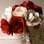 Flores de papel podem ficar muito semelhantes a flores de verdade. De The Little Red Button, em Etsy.com. Foto: Divulgação