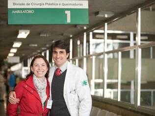 Rachel e Guilherme fizeram cirurgia plástica pioneira no Brasil