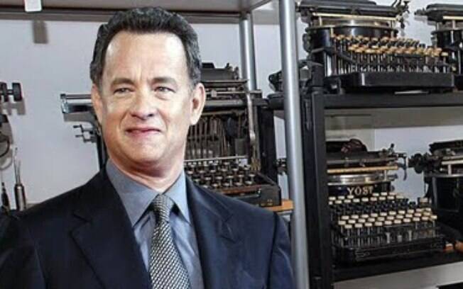 Tom Hanks é tão apaixonado por suas máquinas que até posou com elas