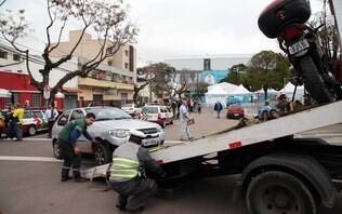 Teve o veículo guinchado? Saiba como fazer o carro voltar à garagem