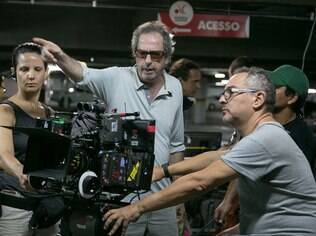 O cineasta Sérgio Rezende no set de 'Em Nome da Lei