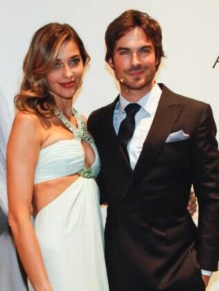 Ian Somerhalder ao lado de Ana Beatriz Barros no lançamento do perfume Azzaro, em São Paulo