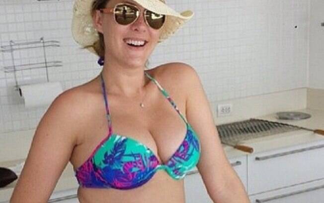Ana Hickmann entra em licença-maternidade e se despede do 'Programa da Tarde'