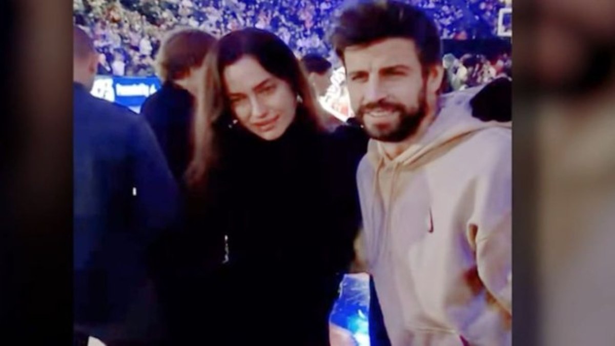 Piqué e ex de Cristiano Ronaldo posam juntos e encontro chama atenção