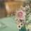 Mini margaridas combinam com uma decoração de primavera. De Antique et Romantique. Foto: Divulgação