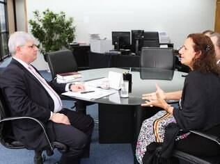 Procurador-geral da República Rodrigo Janot aceita denúncia da deputada Jandira Feghali contra Rachel Sheherazade