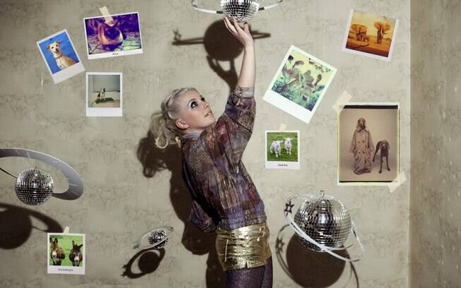 A cantora britânica Little Boots não tem exigências alimentares, mas pede fotos de animais nas paredes do camarim