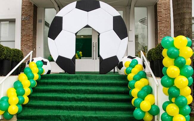 A festa do aniversário de Luca foi realizada em um buffet em São Paulo com o tema Copa do Mundo no Brasil