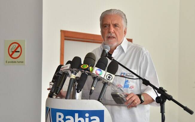 Governador Jacques Wagner, discursa antes da partida entre Bahia e Vitória
