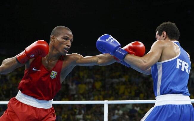 Robson venceu o francês com tranquilidade na disputa pelo ouro