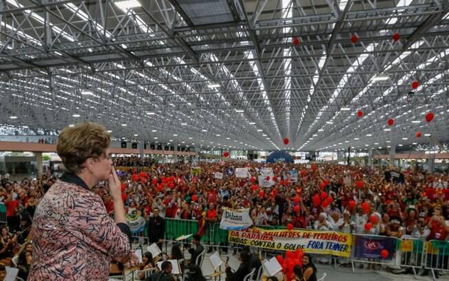 Presidente afastada, Dilma Rousseff, confirmou que não irá participar de interrogatório