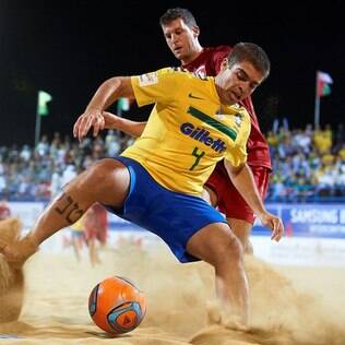 Betinho é um dos veteranos da seleção brasileira de futebol de areia