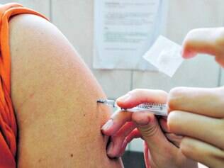Prevenção. Manter o cartão de vacinação atualizado é a dica dos médicos para evitar contágio