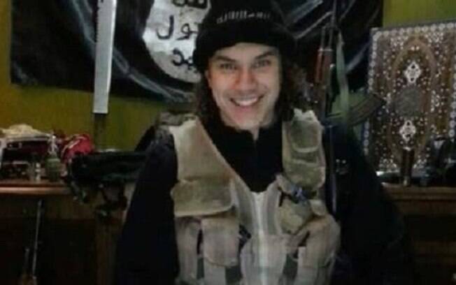 Filho de brasileira está entre os militantes do Estado Islâmico no Oriente Médio. Foto: Reprodução/Facebook