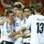 Mario Gomez (23) ganha o abraço dos companheiros após fazer seu 2º gol. Foto: Reuters