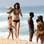 Fernanda Torres com o filho Antônio em Ipanema. Foto: AgNews