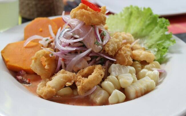 No ceviche peruano não pode faltar choclo (tipo de milho) nem camote (espécie de batata cor de laranja)