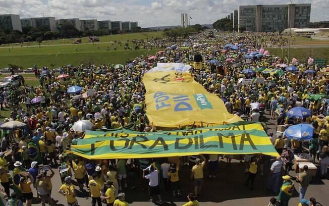 Em Brasília, os manifestantes partiram da Praça do Museu em direção a Esplanada dos Ministérios. Foto: Alan Sampaio / iG Brasília
