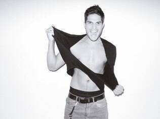A capa do calendário de André Martinelli por Terry Richardson