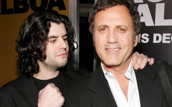 Sage Moonblood Stallone com o tio Frank Stallone em foto de 2006