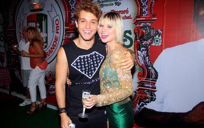 Julianne Trevisol e o namorado Christian Monassa