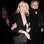 Katie Winslet tenta manter a compostura depois de sair de uma festa amparada pelos amigos em 2011 . Foto: Grosby Group / BrainPix / Getty Images / Reprodução