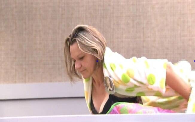 Mãe de Tatiele brinca com Pedro Bial