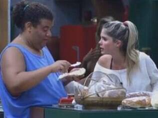Em conversa com Gominho, Bárbara também reclama de Denise