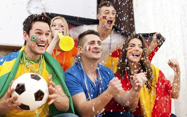 Dia dos Namorados cai no mesmo dia da abertura da Copa do Mundo