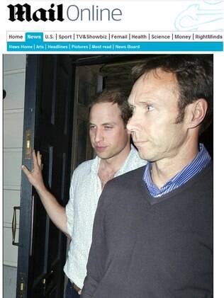 Príncipe William deixa clube privado em Londres na noite desse sábado (09)
