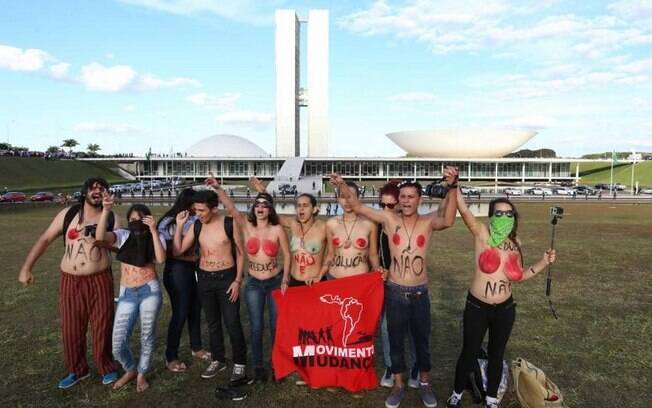 Grupos contra a da PEC da redução da maioridade penal fazem protesto em frente ao Congresso Nacional. Foto: Lula Marques/ Agência PT