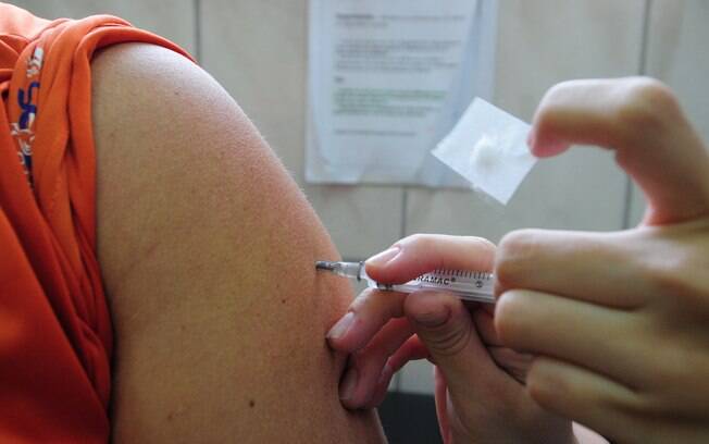 Vacinao contra a H1N1 imunizou 1,9 milho de pessoas na Bahia; campanha dura at sexta (20)