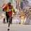 Stephen Kiprotich, de Uganda, conquistou a medalha de ouro na maratona. Foto: Luca Bruno/AP
