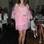 O rosa é outra cor de doce escolhida por Olivia Palermo. Foto: Getty Images