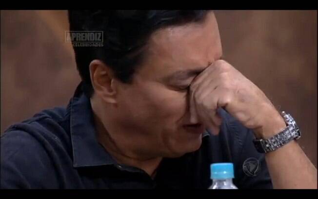 Nahim chora após eliminação de Maria Cândida