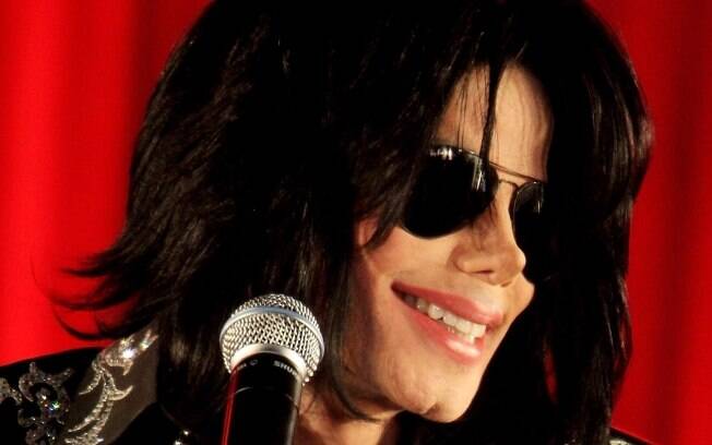 Michael Jackson durante anuncio da turnê Michael Jackson durante anuncio da turnê